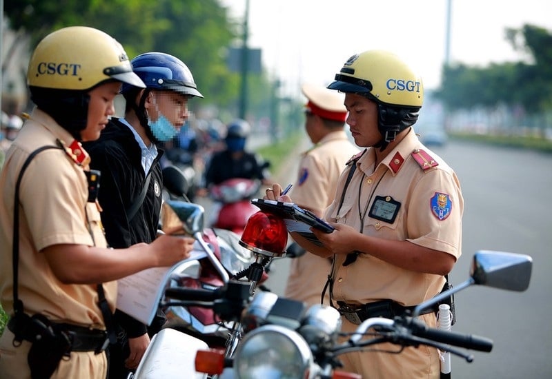 4 loại giấy tờ xe không cần mang theo khi tham gia giao thông, chẳng lo bị phạt