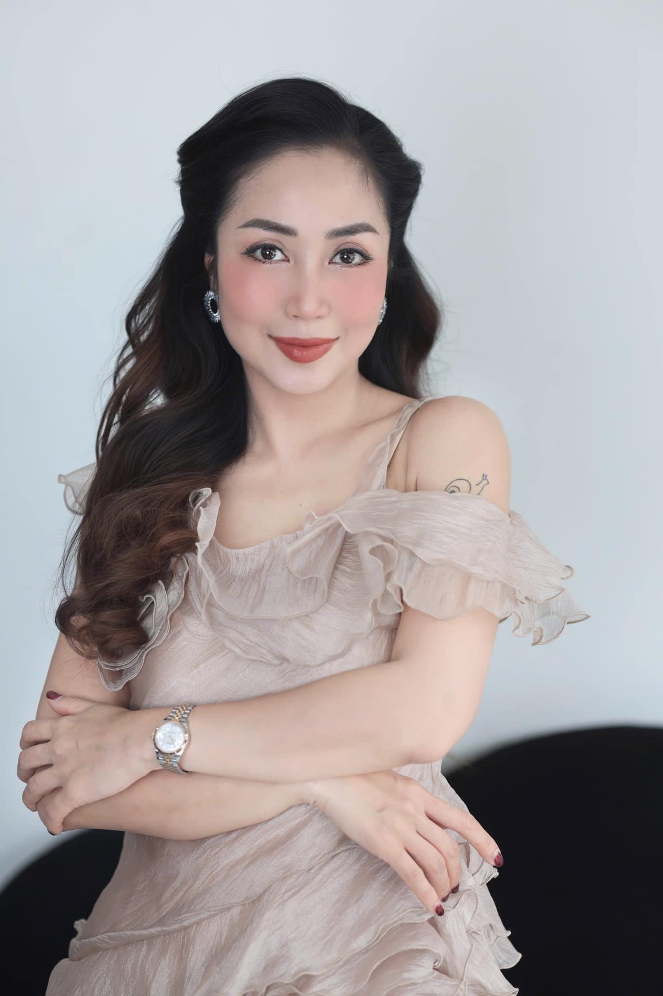 NSƯT Ốc Thanh Vân về Việt Nam, tiết lộ cuộc sống hiện tại